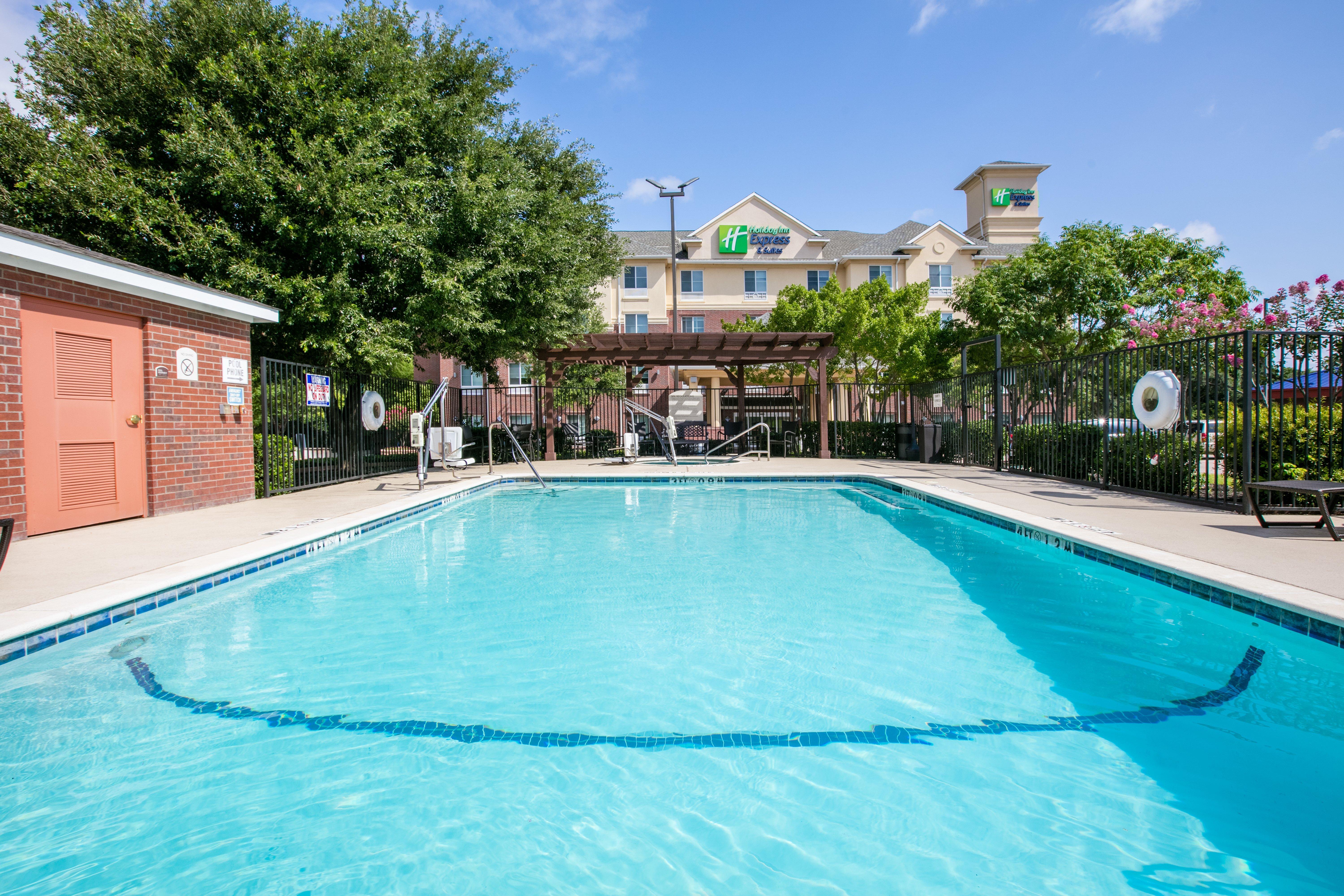 Holiday Inn Express Hotel & Suites Dallas - Grand Prairie I-20 By Ihg Exterior photo