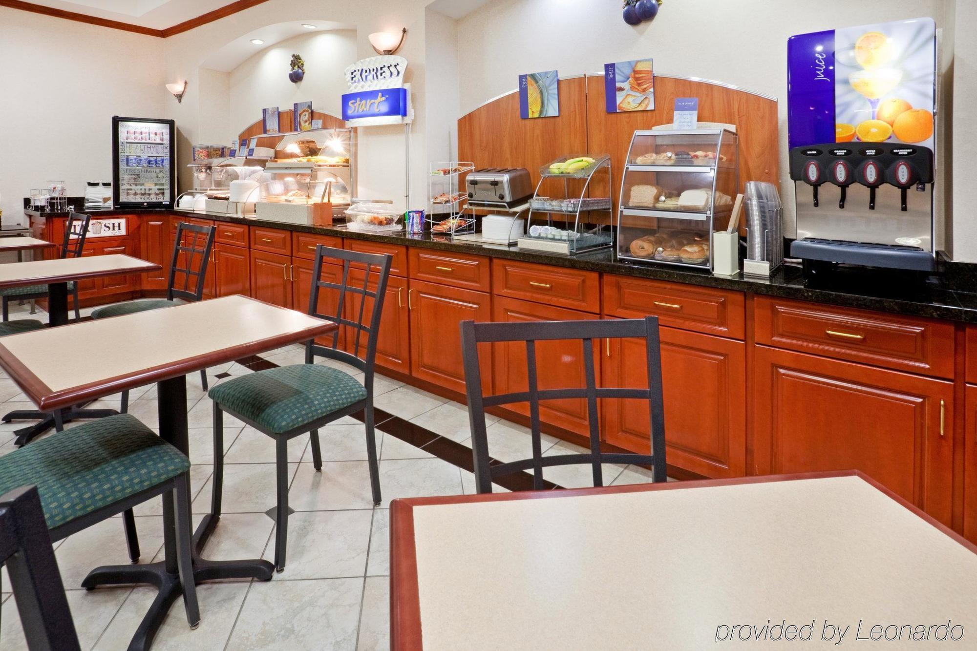 Holiday Inn Express Hotel & Suites Dallas - Grand Prairie I-20 By Ihg Exterior photo