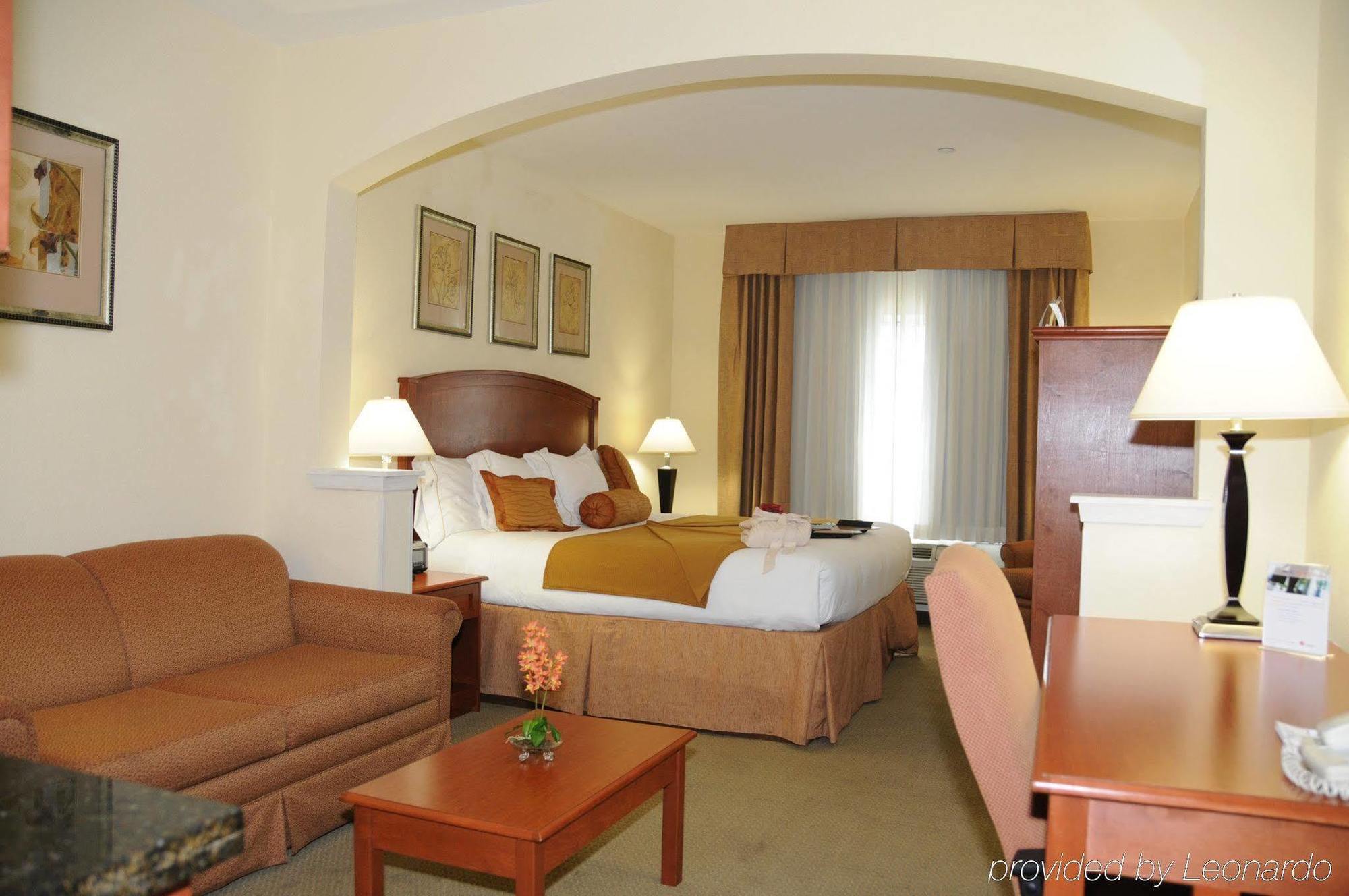 Holiday Inn Express Hotel & Suites Dallas - Grand Prairie I-20 By Ihg Room photo